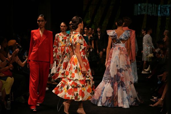 Défilés de Mode Éco-responsables: Quand la Fashion Embrasse la Nature
