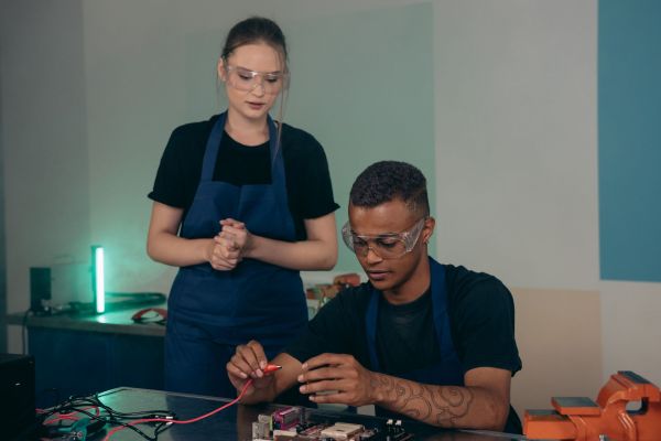 Préparez Votre Futur Professionnel : Les Clés pour Anticiper les Métiers de Demain